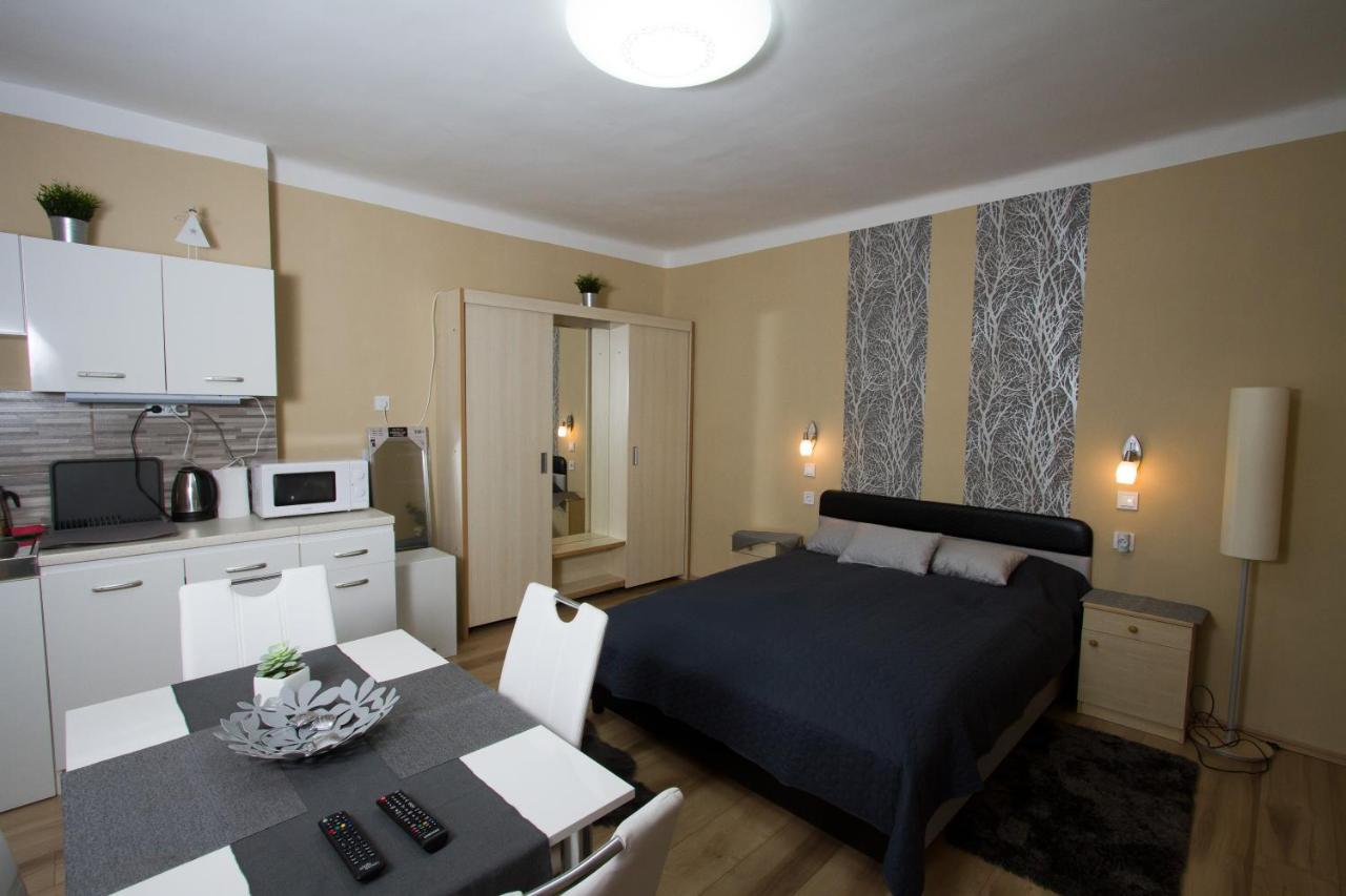 Angyal Apartman Cserkeszőlő Exterior foto