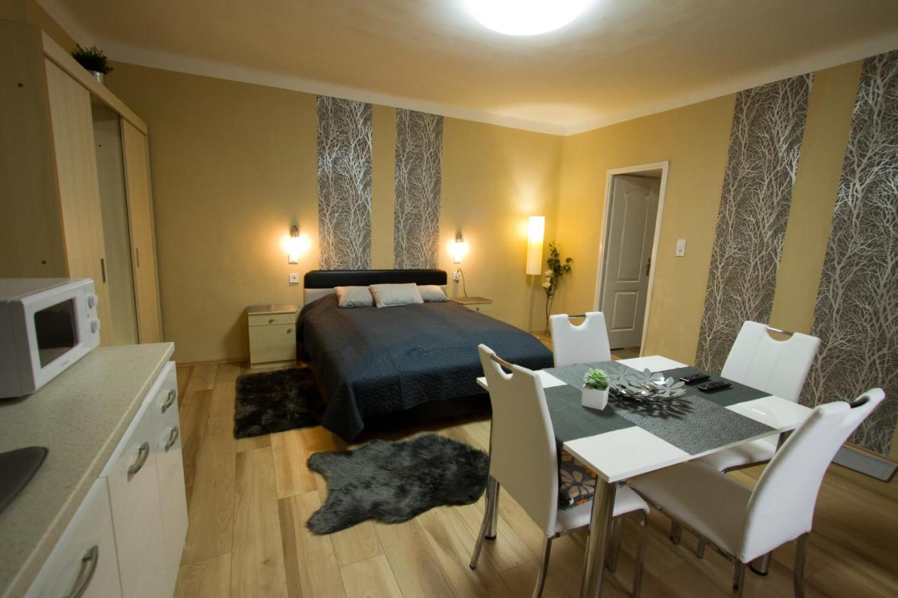 Angyal Apartman Cserkeszőlő Exterior foto