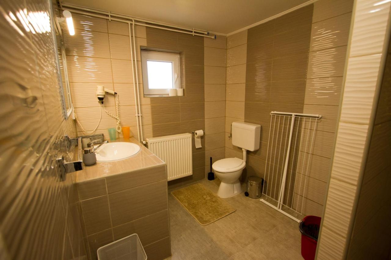 Angyal Apartman Cserkeszőlő Exterior foto